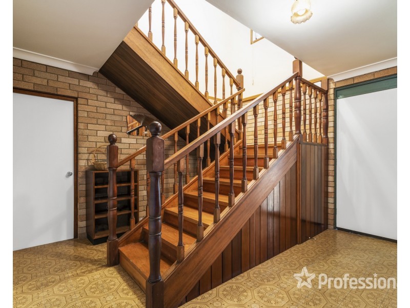 10 Buckland Road, Casula NSW 2170