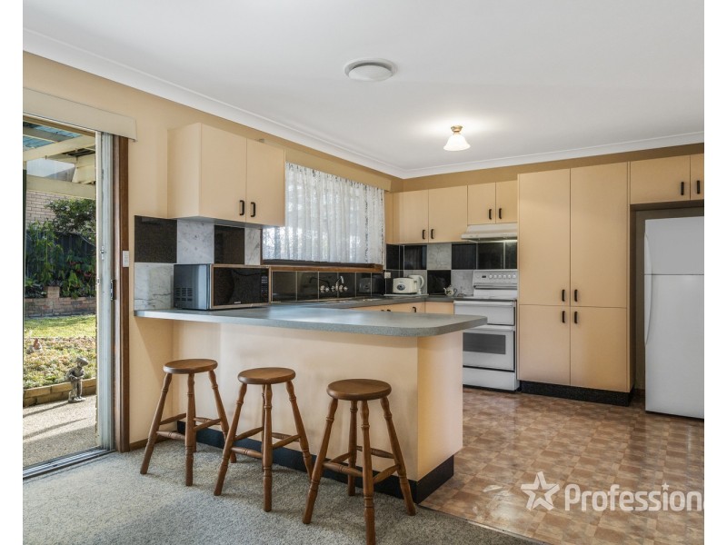 10 Buckland Road, Casula NSW 2170