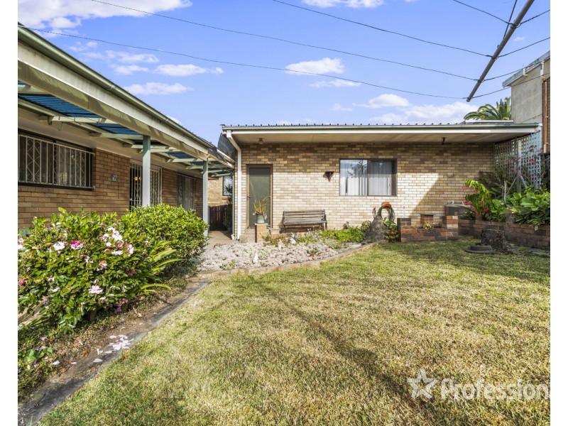 10 Buckland Road, Casula NSW 2170