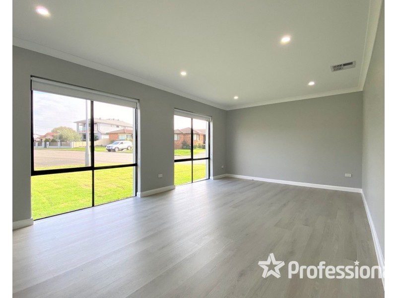 1 OConnell Street, Lurnea NSW 2170