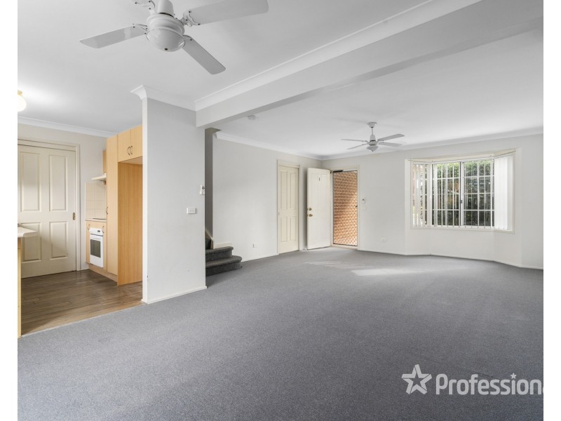 1/36 Holland Crescent, Casula NSW 2170