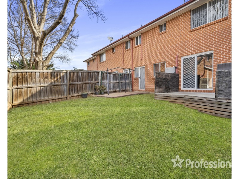 1/36 Holland Crescent, Casula NSW 2170