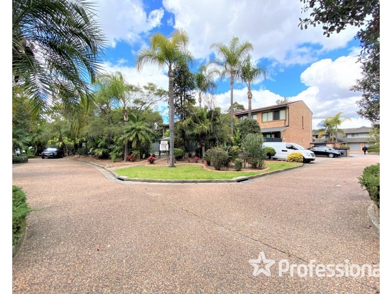 13/4 Ernest Avenue, Chipping Norton NSW 2170