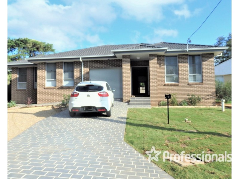 9 Grahame Avenue, Glenfield NSW 2167