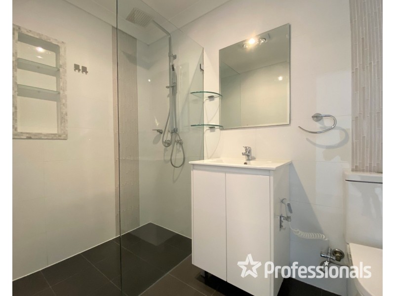 53 Demeyrick Avenue, Casula NSW 2170