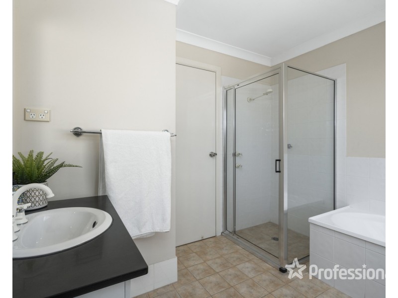 13 Gunsynd Avenue, Casula NSW 2170