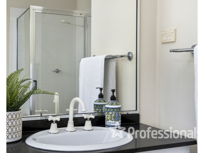 13 Gunsynd Avenue, Casula NSW 2170