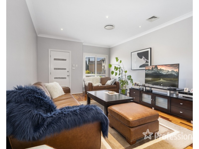 32 Lindsay Street, Casula NSW 2170