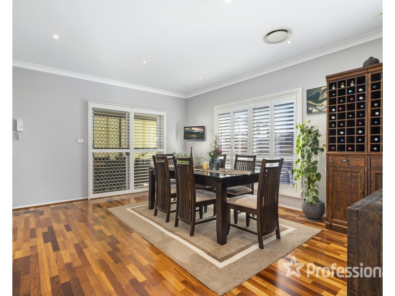 32 Lindsay Street, Casula NSW 2170