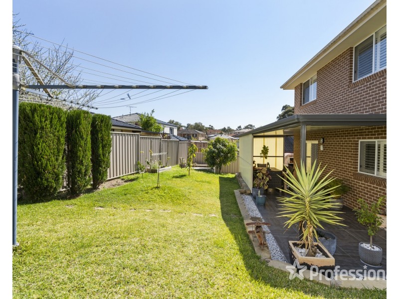32 Lindsay Street, Casula NSW 2170