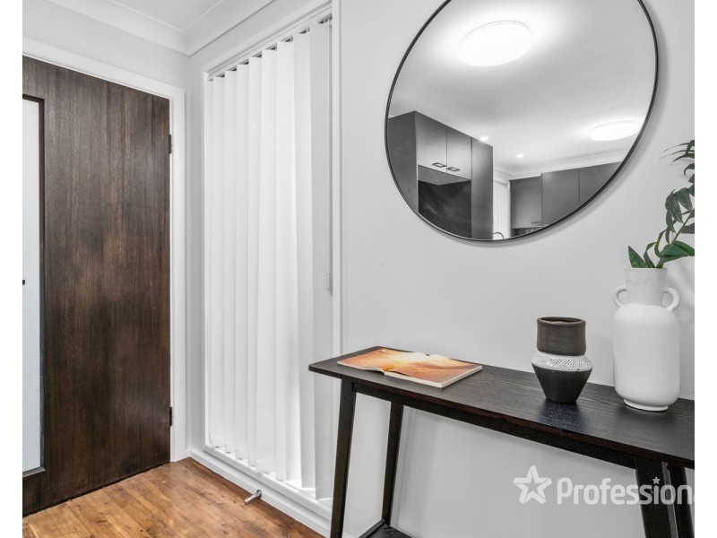 4 Keats Place, Ingleburn NSW 2565
