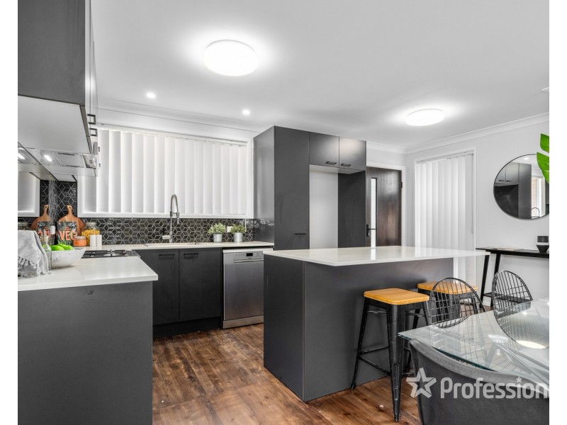 4 Keats Place, Ingleburn NSW 2565