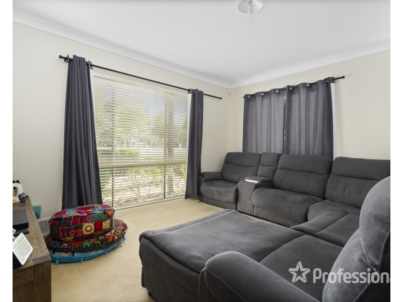 34 Atlantic Boulevard, Glenfield NSW 2167