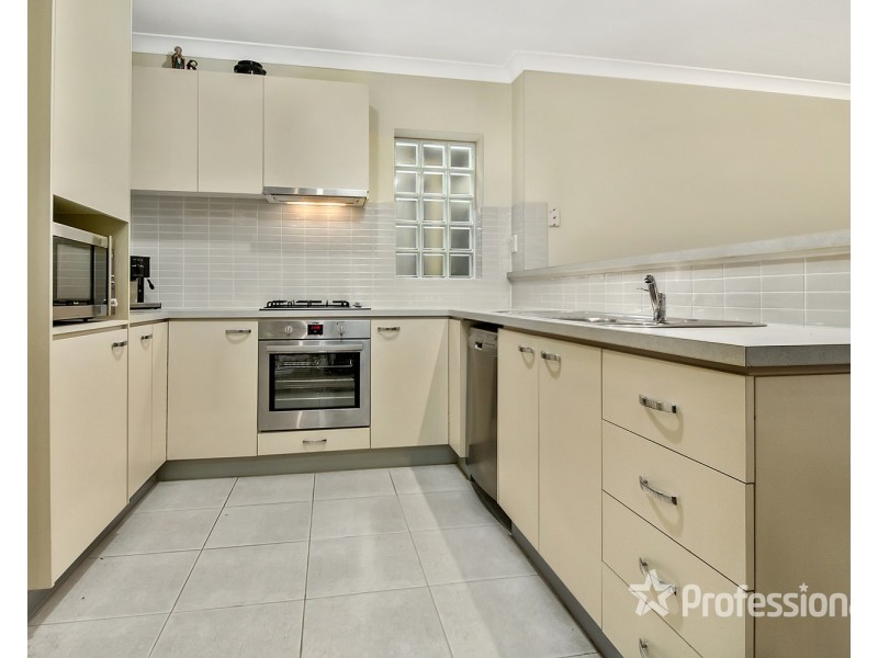34 Atlantic Boulevard, Glenfield NSW 2167