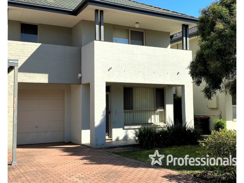 54 Roth Street, Casula NSW 2170