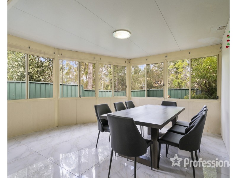 7 Ian Place, Casula NSW 2170