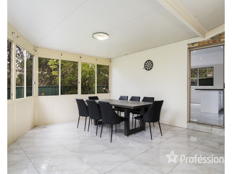 7 Ian Place, Casula NSW 2170