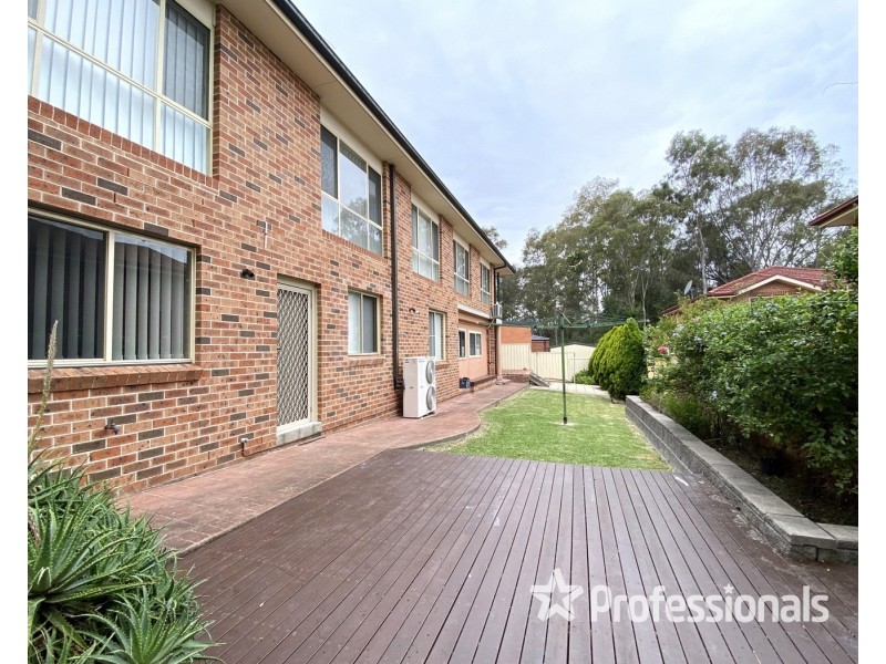 7 Drysdale Place, Casula NSW 2170