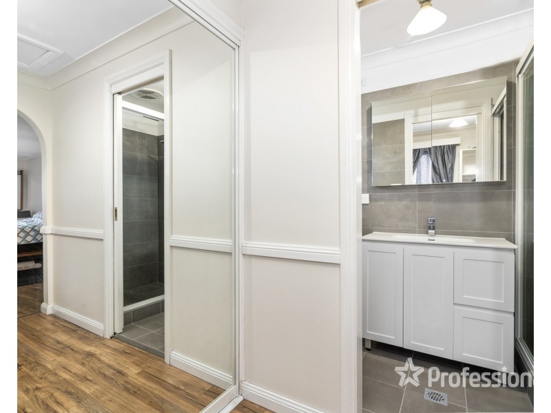 6 Paterson Avenue, Lurnea NSW 2170