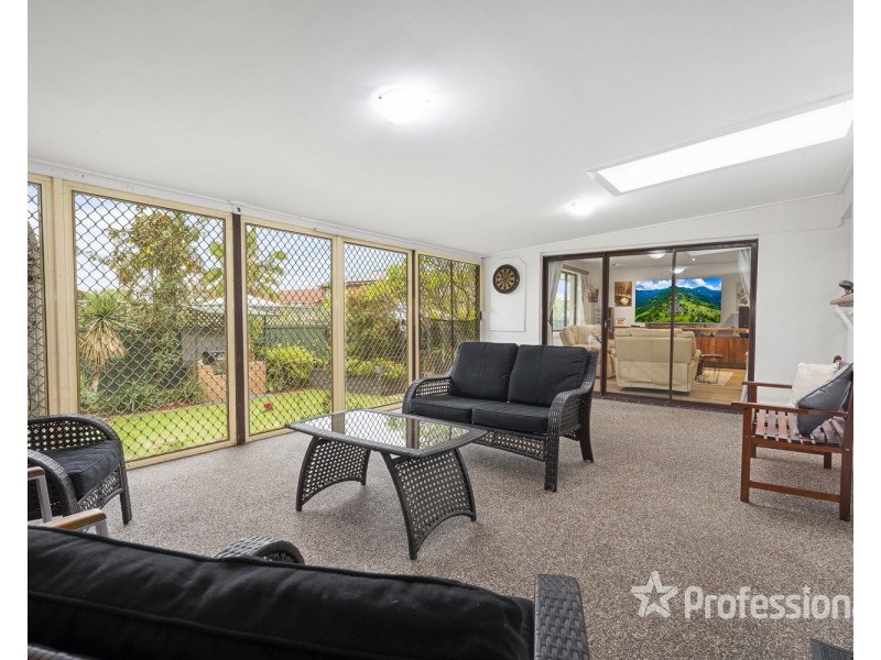 6 Paterson Avenue, Lurnea NSW 2170