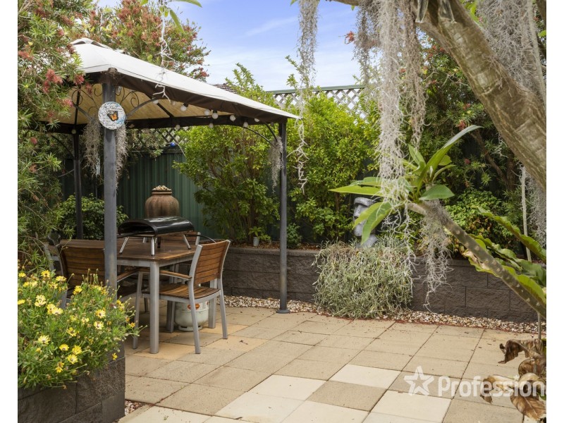 6 Paterson Avenue, Lurnea NSW 2170