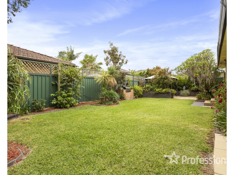 6 Paterson Avenue, Lurnea NSW 2170