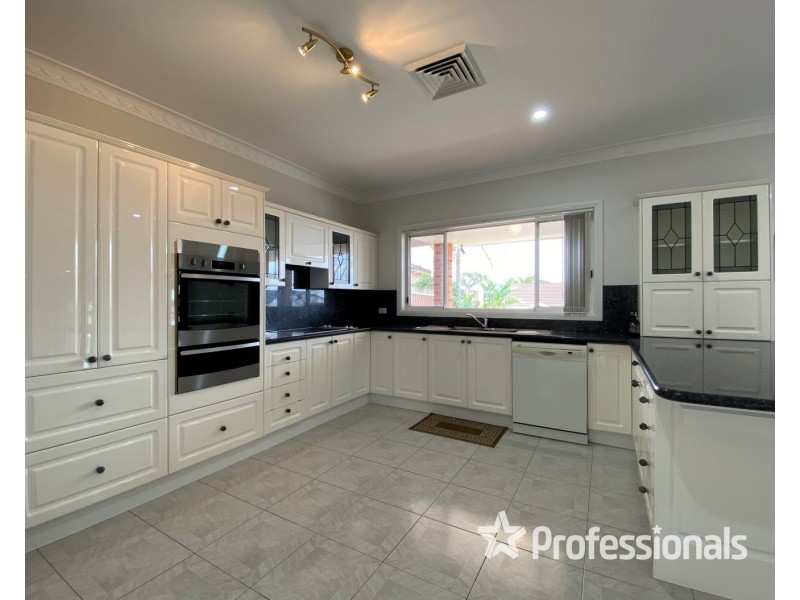 7 Carney Street, Casula NSW 2170