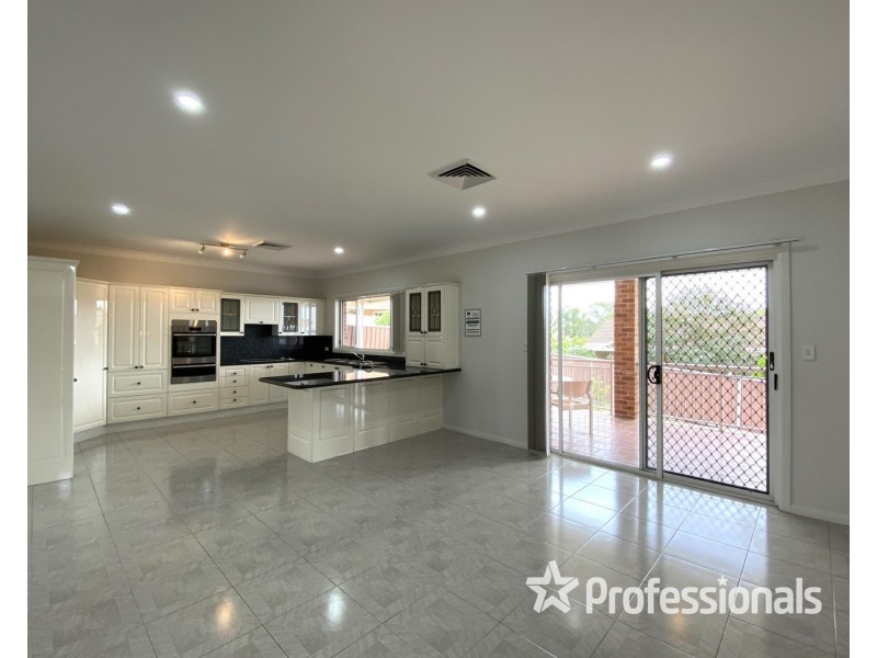 7 Carney Street, Casula NSW 2170