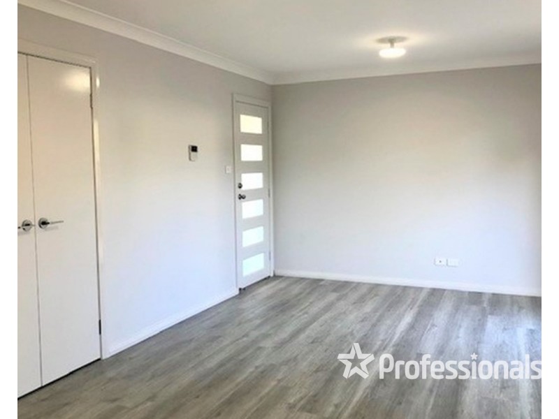 9A Grahame Avenue, Glenfield NSW 2167