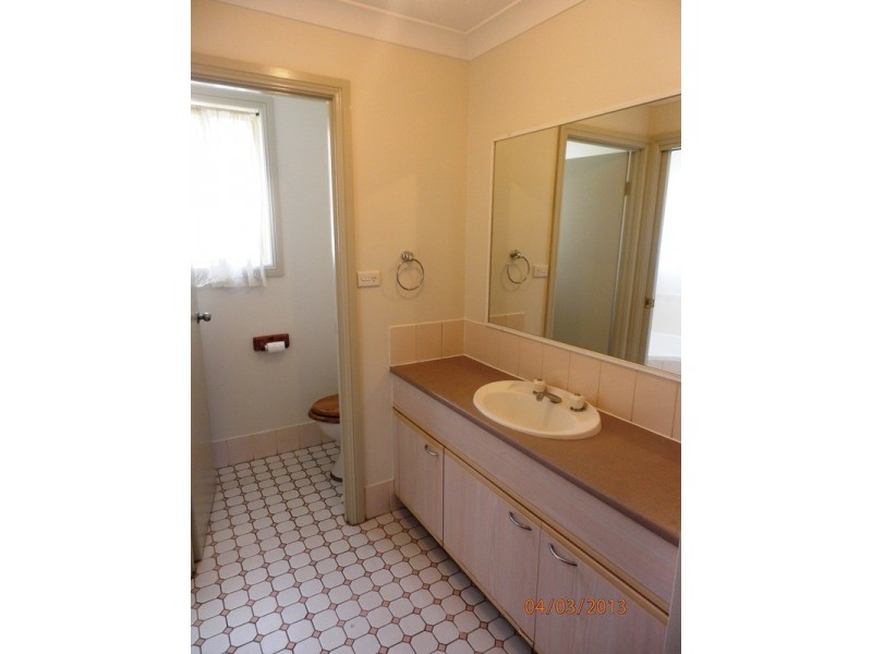 11B Boldrewood Avenue, Casula NSW 2170