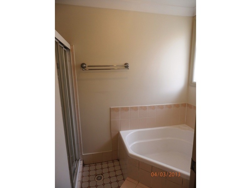 11B Boldrewood Avenue, Casula NSW 2170