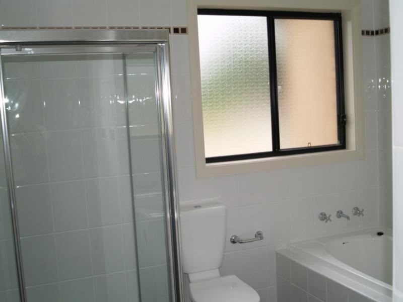 2/4-6 Blackwood Avenue, Casula NSW 2170