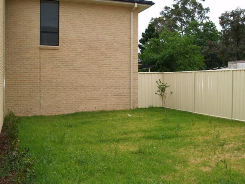 2/4-6 Blackwood Avenue, Casula NSW 2170