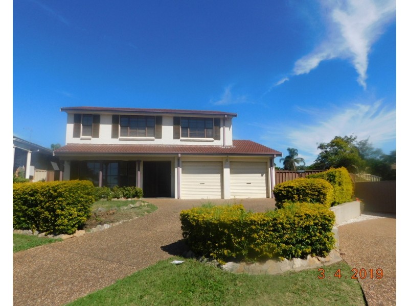 11 Flemington Close, Casula NSW 2170
