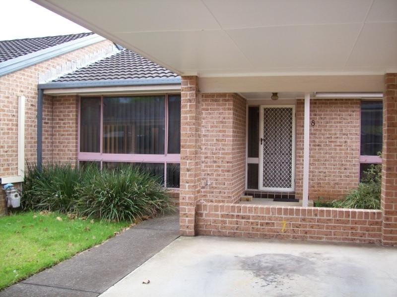 8/62 Myall Road, Casula NSW 2170
