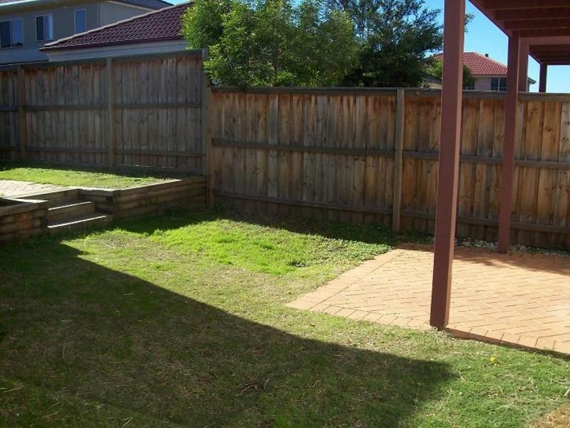 8 Neva Street, Glenfield NSW 2167