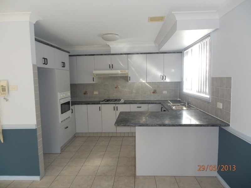 5 Roberts Road, Casula NSW 2170