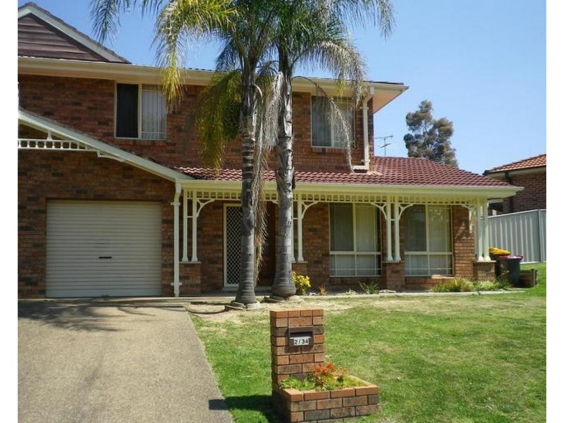 2/34 Niland Way, Casula NSW 2170