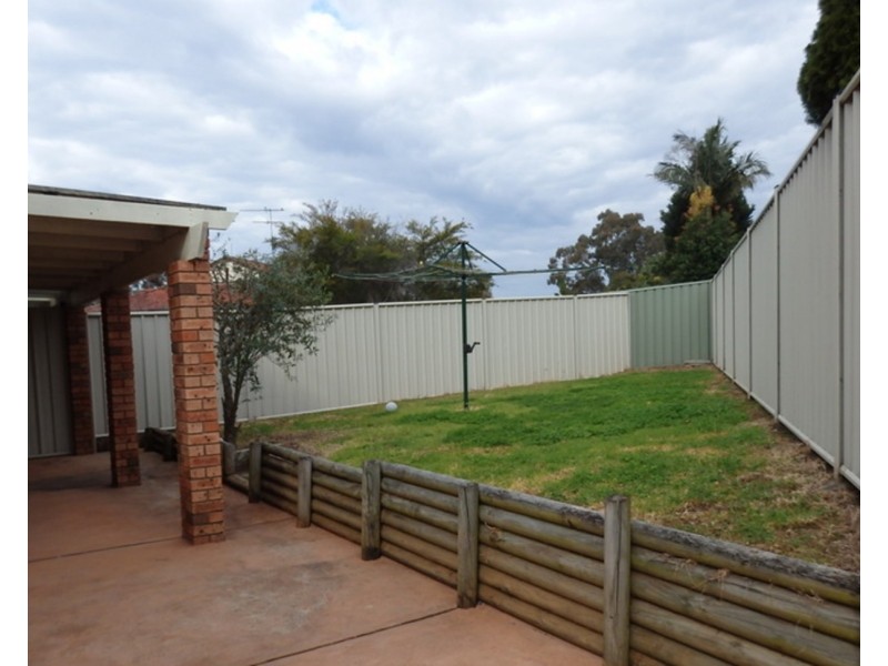 2/34 Niland Way, Casula NSW 2170