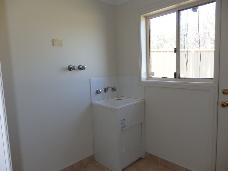 6 Tanna Place, Prestons NSW 2170