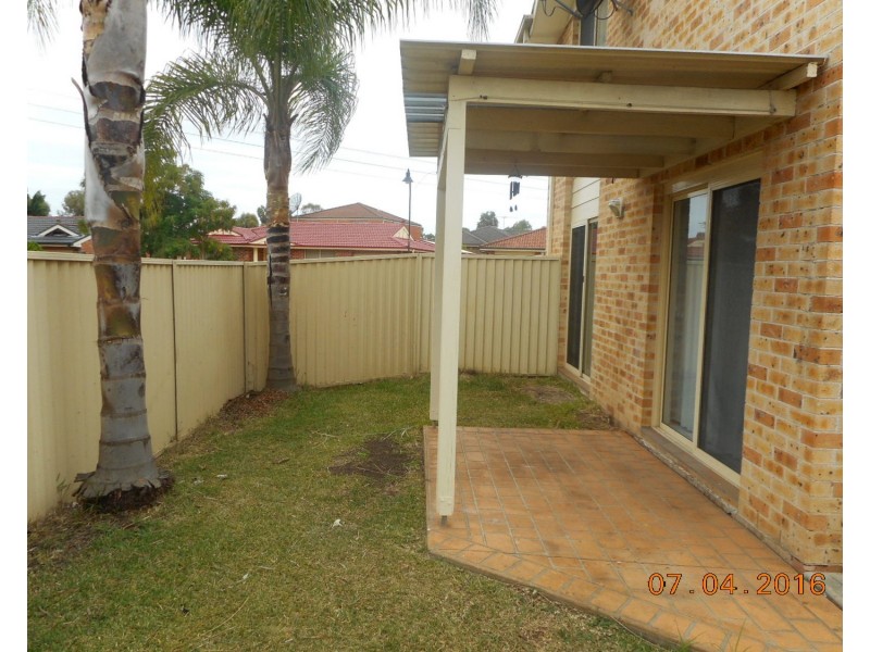 5B Minerva Place, Prestons NSW 2170