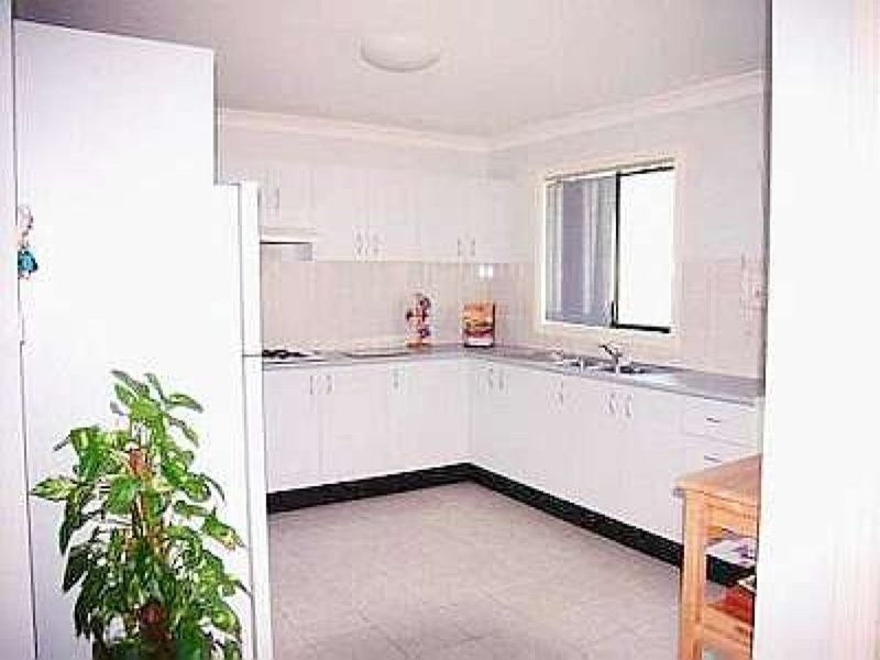 22C Kitson Way, Casula NSW 2170