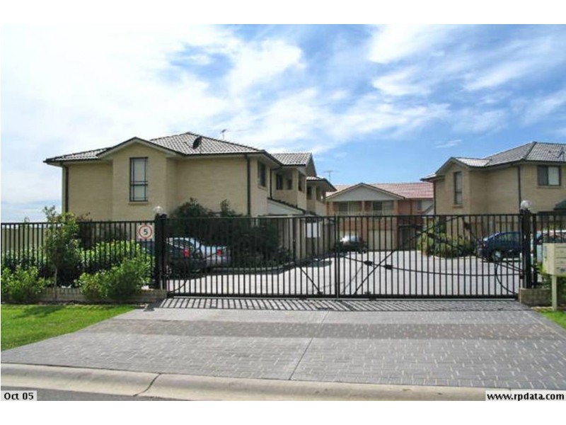 11/10 Yerona Road, Prestons NSW 2170