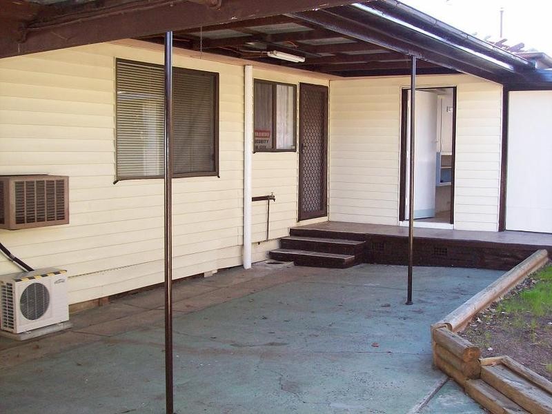 4 Hitter Avenue, Casula NSW 2170