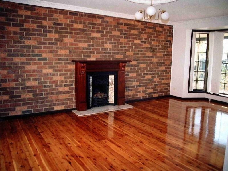 18 Buckland Road, Casula NSW 2170