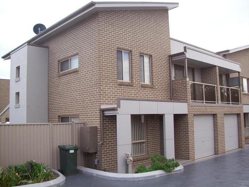 1/2-4 Maryvale Avenue, Liverpool NSW 2170