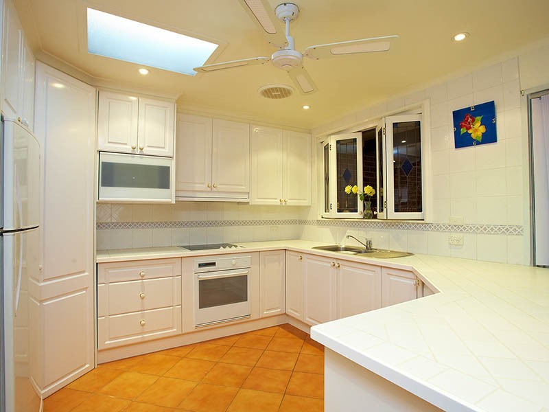 10 Goldsmith Close, Wetherill Park NSW 2164