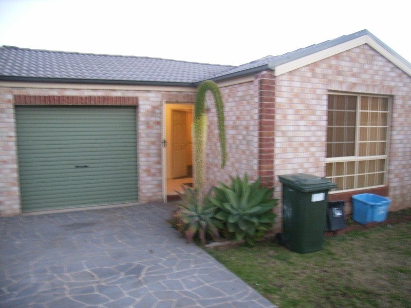 7 Applegum Place, Prestons NSW 2170