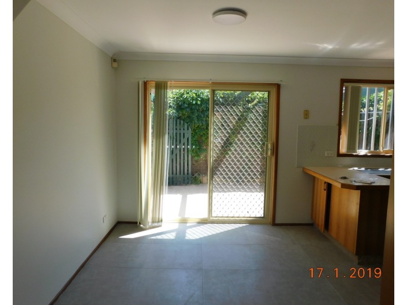 6/50 Parkhill Avenue, Leumeah NSW 2560