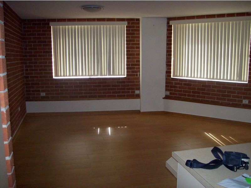 2/72 Railway Parade, Glenfield NSW 2167